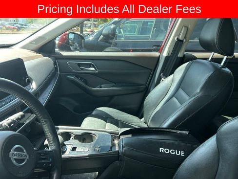 Used 2021 Nissan Rogue SL w/ Premium Package FWD image 11
