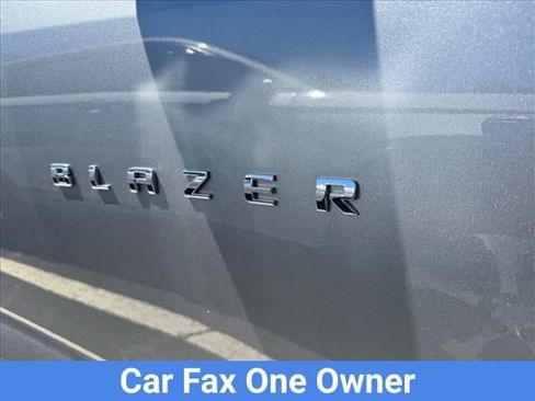 Used 2025 Chevrolet Blazer LT FWD image 5