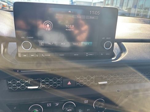 Used 2024 Honda Accord EX image 18