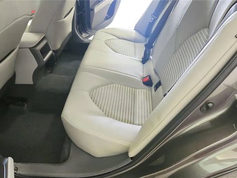 Used 2023 Toyota Camry SE FWD image 33