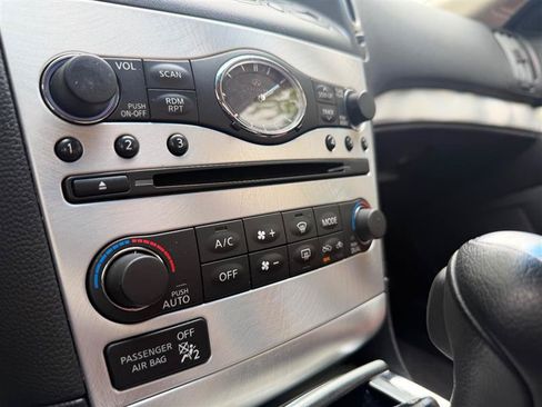Used 2014 INFINITI Q60 IPL RWD image 15