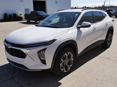 New 2026 Chevrolet Trax LT w/ Driver Confidence Package