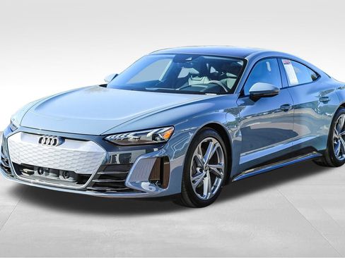 Used 2022 Audi e-tron GT Premium Plus image 3