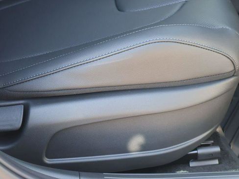 New 2026 Hyundai Elantra Limited FWD image 15