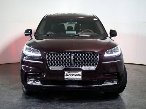 Used 2023 Lincoln Aviator Black Label w/ Class IV Trailer Tow Package image 9