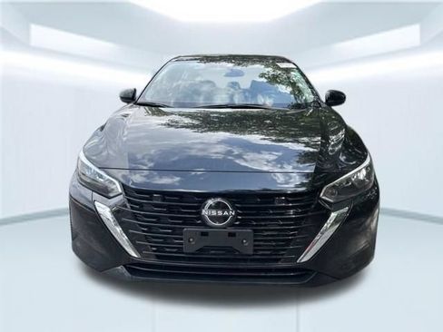 Used 2025 Nissan Sentra SV FWD image 2
