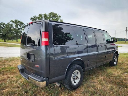 Used 2016 GMC Savana 3500 LT w/ LT Preferred Equipment Group RWD image 4