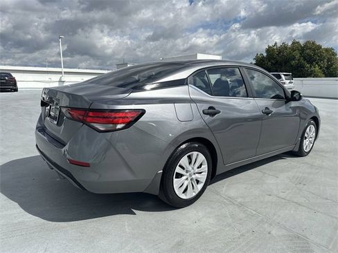 Used 2024 Nissan Sentra S image 43