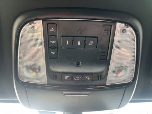 Used 2025 Dodge Durango GT image 65