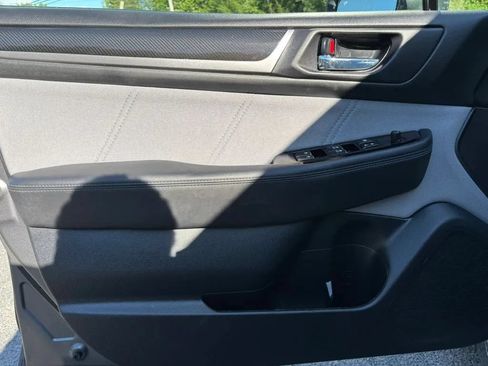 Used 2019 Subaru Legacy 2.5i Sport AWD/4WD image 12