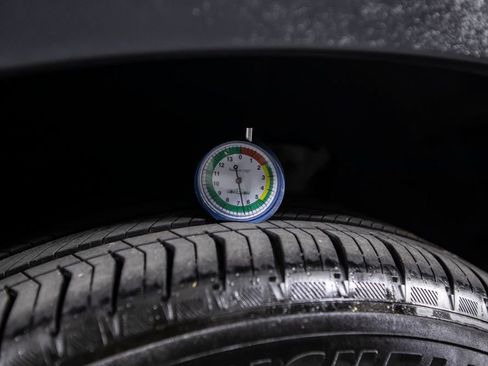 Used 2023 Mercedes-Benz GLC 300 w/ Exclusive Trim Package image 43