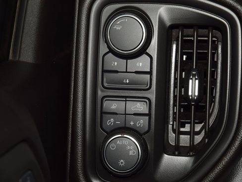 Used 2024 Chevrolet Silverado 2500 Custom w/ Custom Value Package image 37