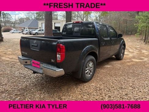 Used 2019 Nissan Frontier SV image 10
