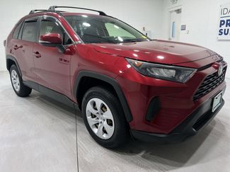 Used 2019 Toyota RAV4 LE w/ All Weather Liner Package video 2