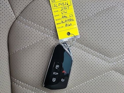 Certified 2025 Volkswagen Atlas Cross Sport SE image 37