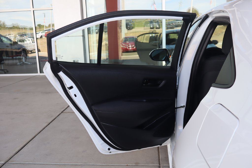 Used 2024 Toyota Corolla LE FWD image 27