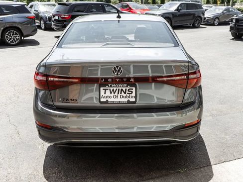 Used 2025 Volkswagen Jetta Sport FWD image 31