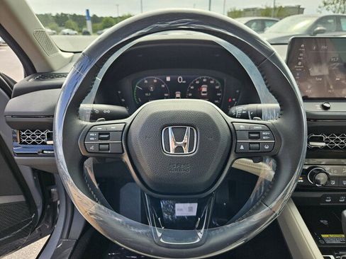 New 2025 Honda Accord EX-L image 15
