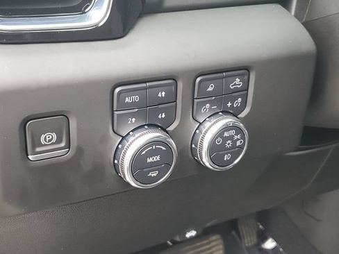 Used 2023 GMC Sierra 1500 Denali AWD/4WD image 9