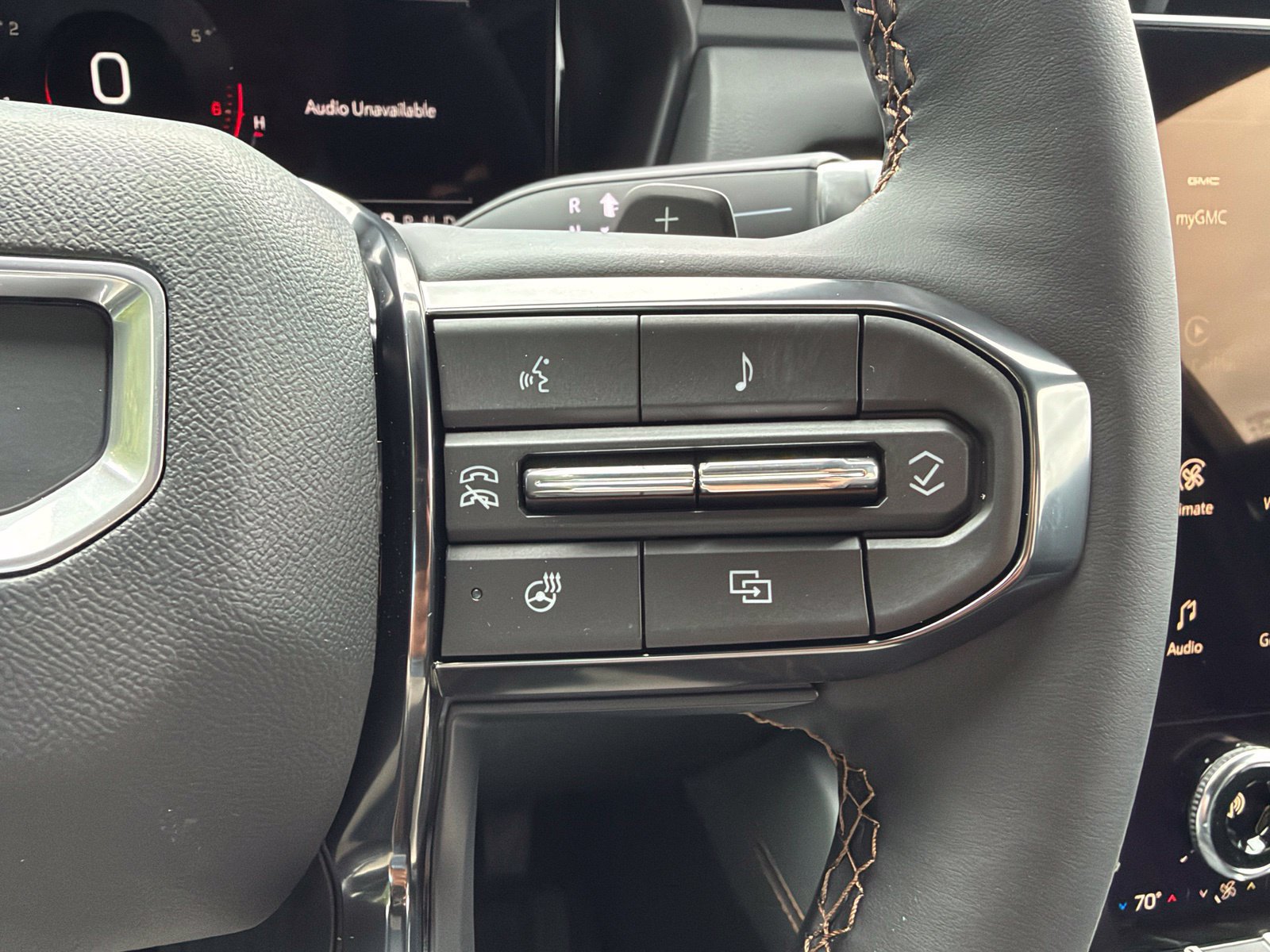 New 2027 GMC Terrain AT4 w/ Convenience Package III AWD/4WD image 22