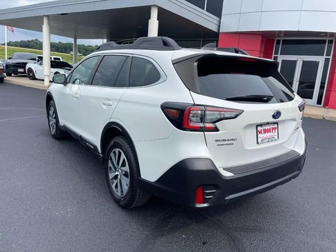 Used 2021 Subaru Outback Premium image 4