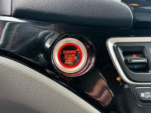 Used 2017 Honda Pilot Elite image 18