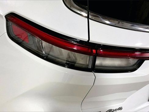 Used 2021 Jeep Grand Cherokee L Limited image 8