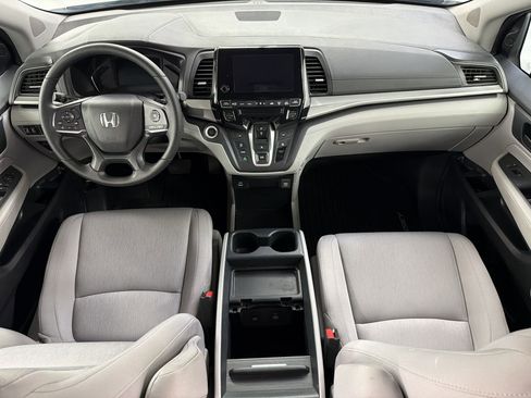 Certified 2024 Honda Odyssey EX image 16