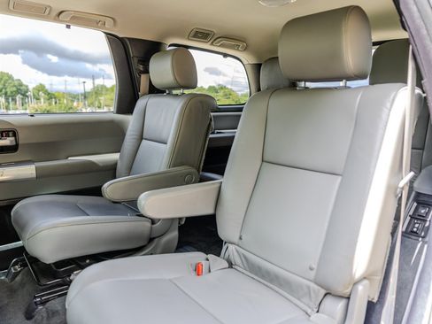 Used 2018 Toyota Sequoia Limited w/ Safety & Convenience Package RWD image 29