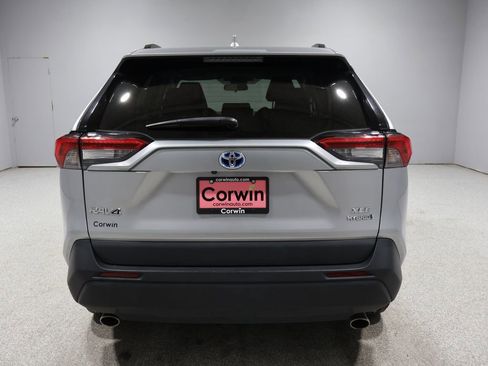 Used 2024 Toyota RAV4 XLE image 3