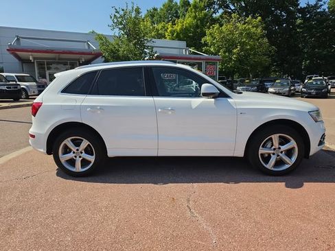 Used 2017 Audi Q5 2.0T Premium Plus w/ Technology Package AWD/4WD image 6