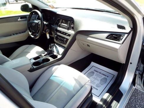 Used 2017 Hyundai Sonata SE image 11