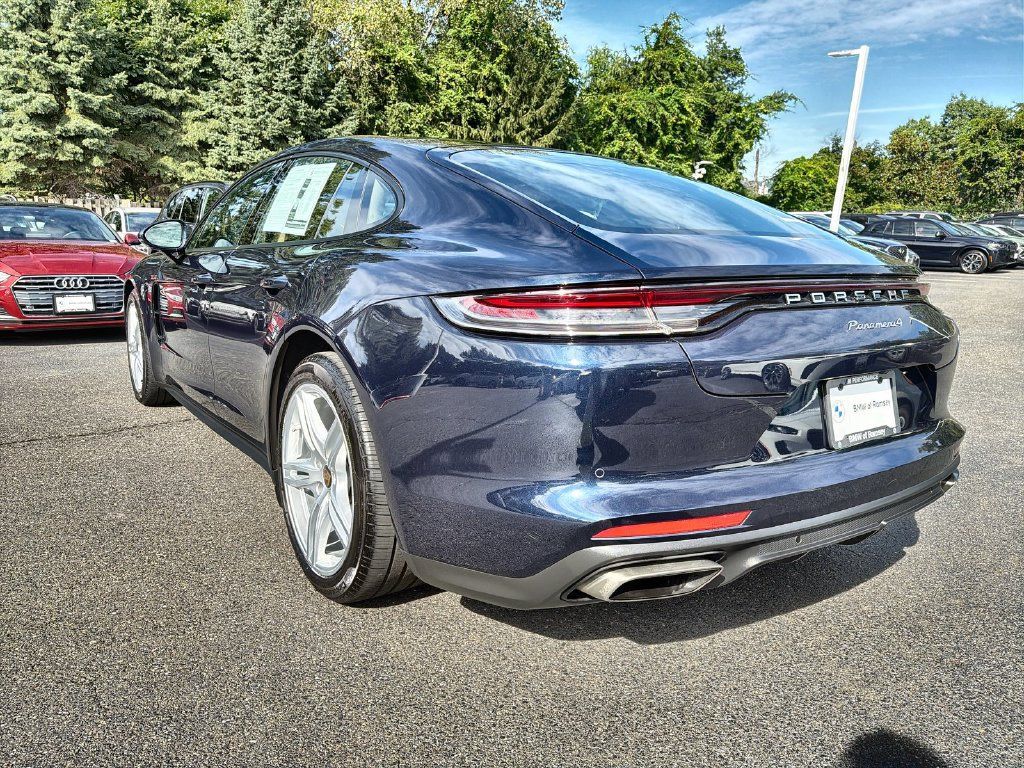Used 2021 Porsche Panamera RWD image 12