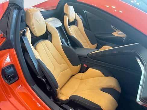 Used 2025 Chevrolet Corvette Z06 RWD image 25