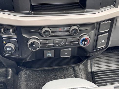 New 2025 Ford F350 XL w/ XL Chrome Package image 16