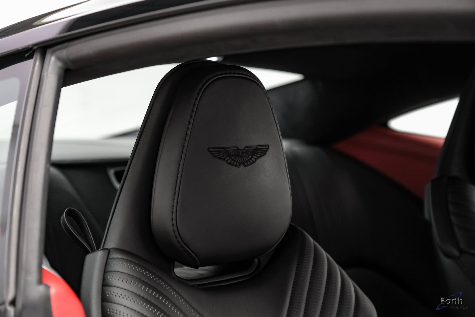 Used 2021 Aston Martin DB11 Coupe RWD image 45