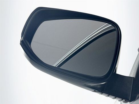 Used 2019 Toyota Tacoma SR image 10