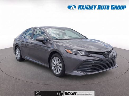 Used 2020 Toyota Camry LE w/ Convenience Package AWD/4WD image 1