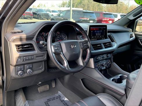 Used 2021 Chevrolet Suburban RST w/ Luxury Package image 14