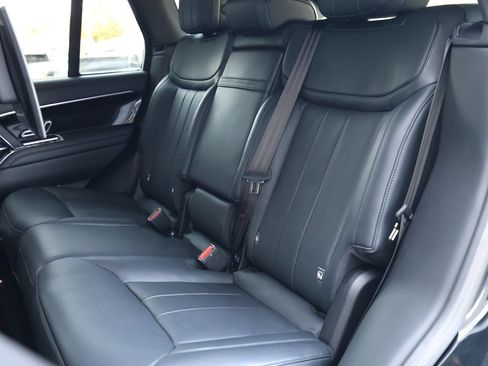 Used 2023 Land Rover Range Rover SE AWD/4WD image 19