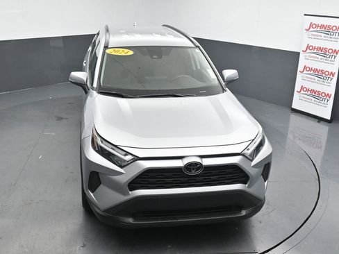 Used 2024 Toyota RAV4 XLE FWD image 25