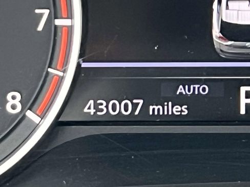 Used 2023 Nissan Rogue SV image 27