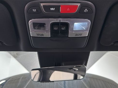 Used 2025 Kia Telluride SX image 11