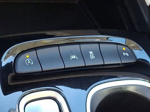 Used 2023 Buick Envision Essence FWD image 24