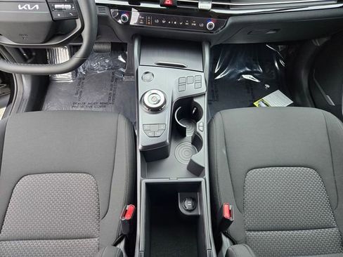 New 2026 Kia Sportage LX FWD image 20