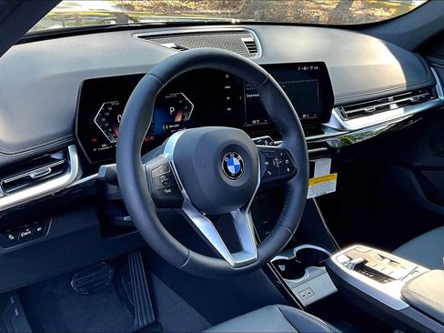 New 2025 BMW X1 xDrive28i w/ Convenience Package image 8