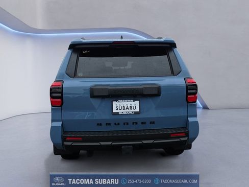Used 2025 Toyota 4Runner SR5 AWD/4WD image 4