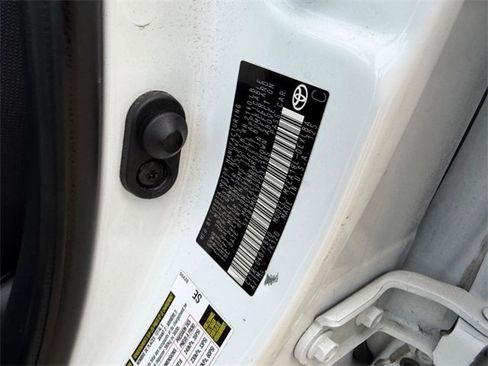 Used 2023 Toyota Corolla LE image 18