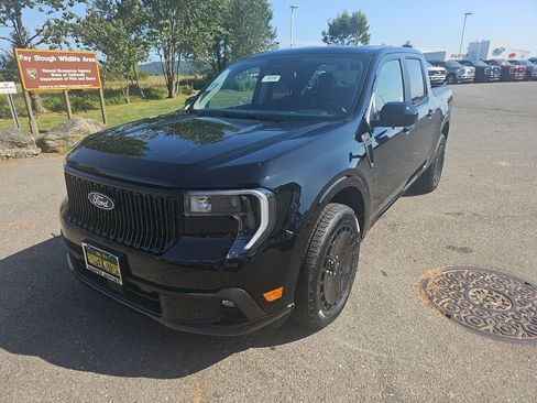 New 2025 Ford Maverick Lobo image 24