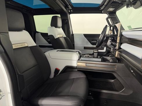 Used 2025 GMC Hummer EV 2X AWD/4WD image 33